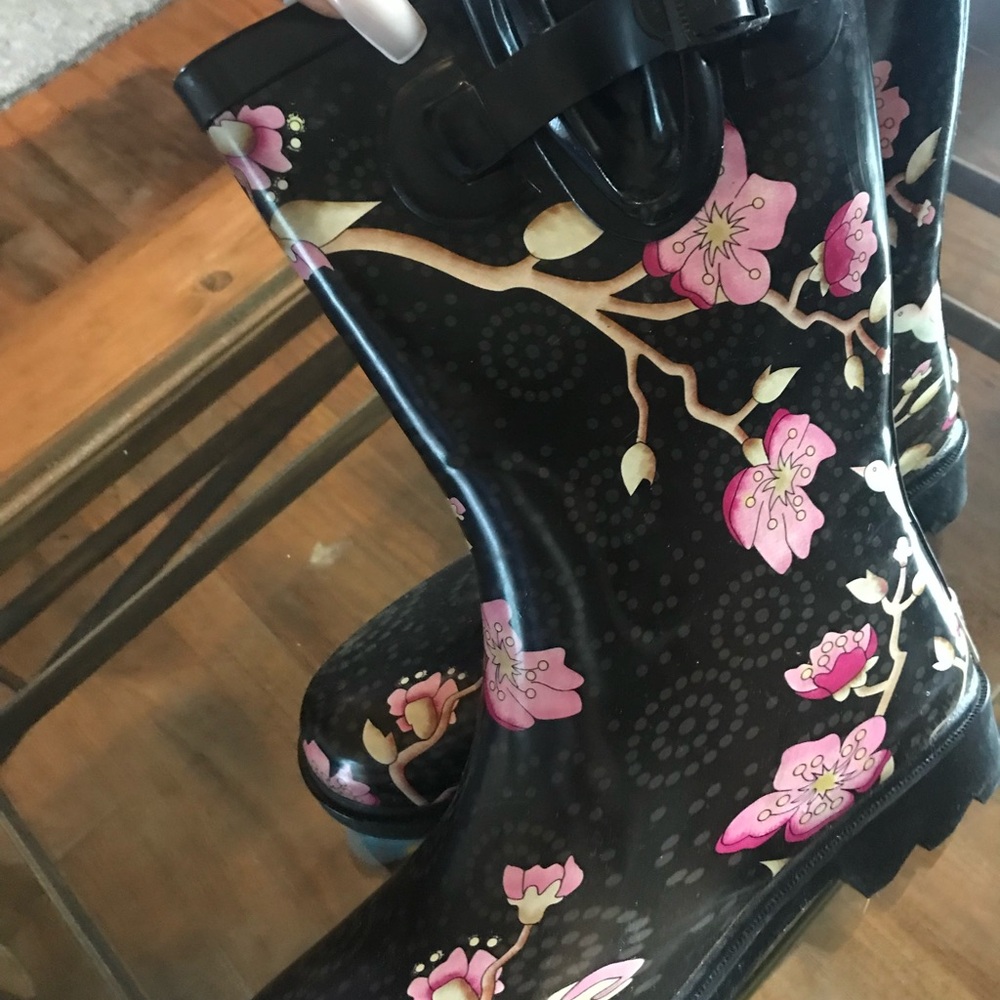 Floral Black and Pink Women's Rain Boots